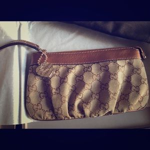 Gucci wristlet